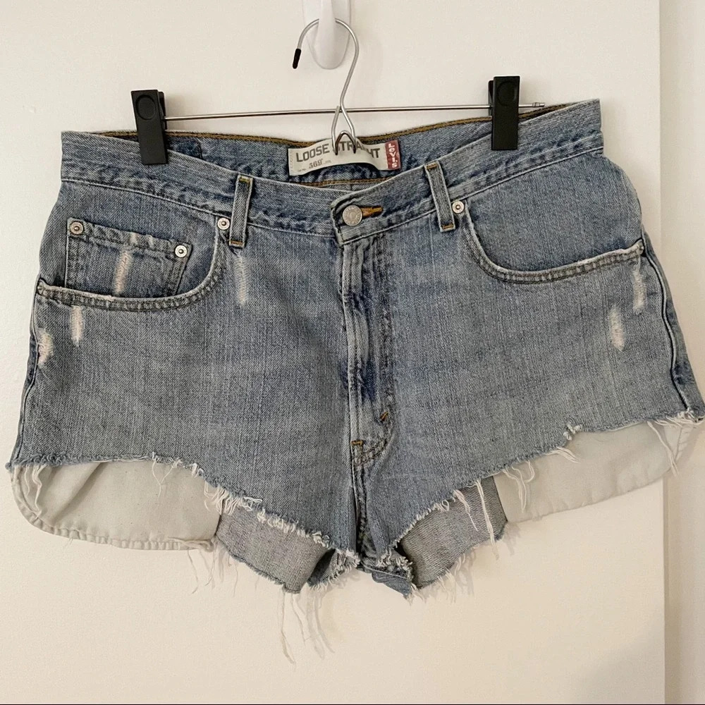 Levi’s | DIY denim shorts